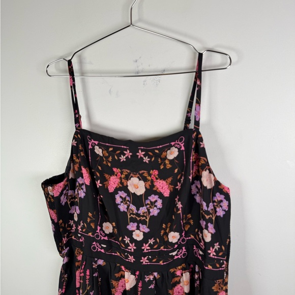 City Chic Black Floral Maxi Dress with Smocked Panels - Picture 4 of 10